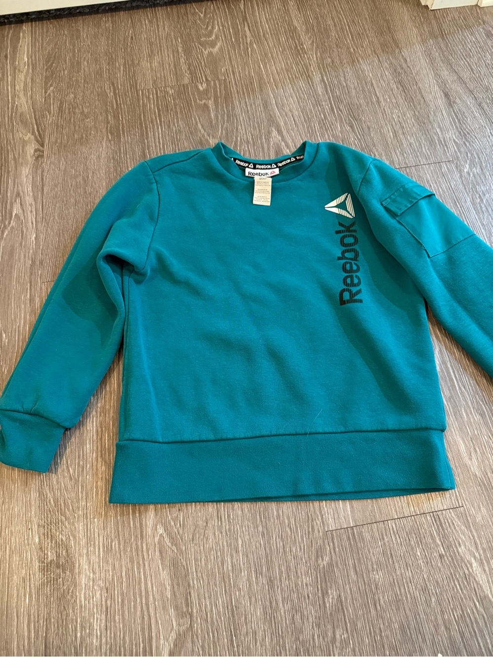 Reebok Boys Crewneck Sweatshirt with Vertical Logo